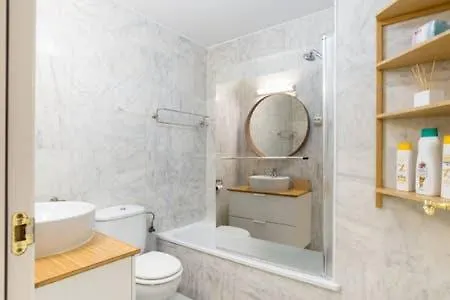 Torremolinos Centro, Piso Moderno, Playa, Wifi, Netflix Apartment